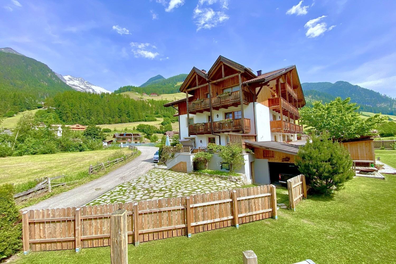 Apartments & Wellness Loefflerblick Cadipietra Εξωτερικό φωτογραφία
